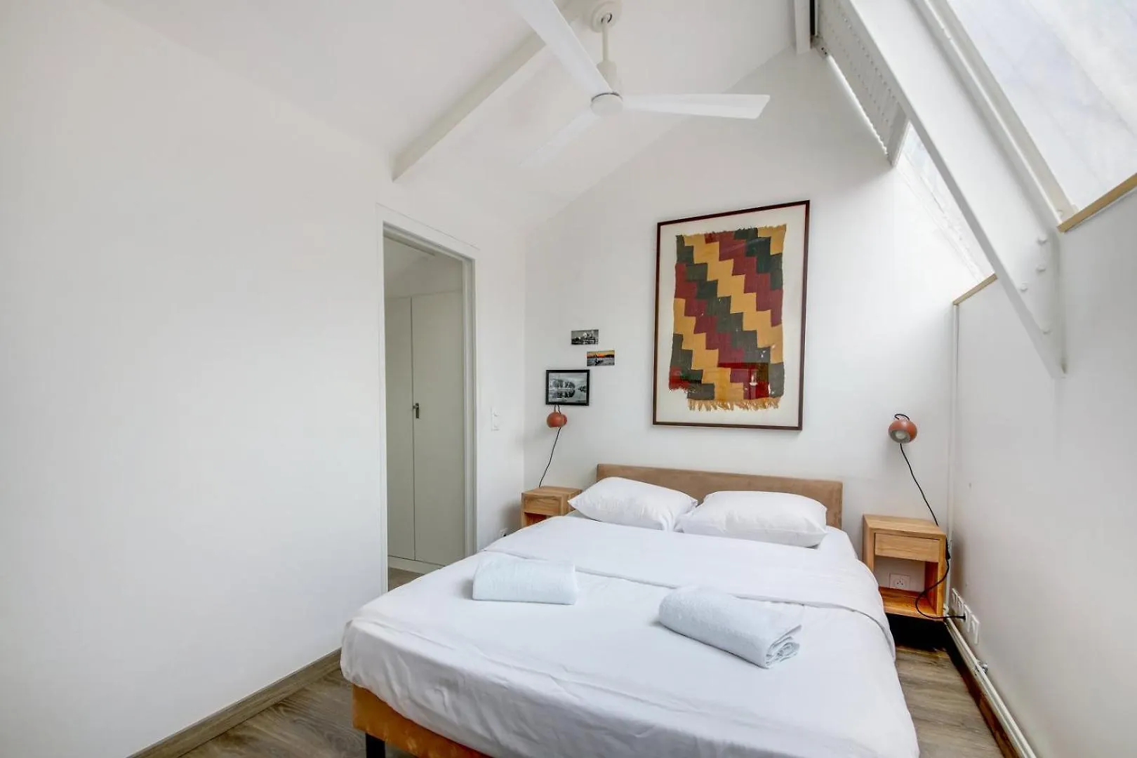 Paris Super Loft Overtop