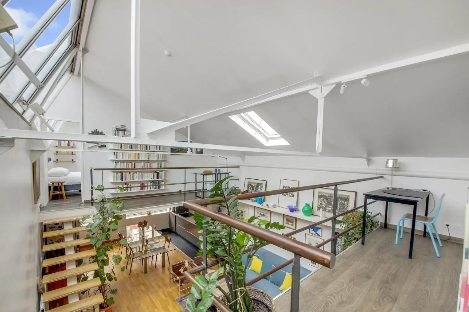 Paris Super Loft Overtop 0*,  Francia