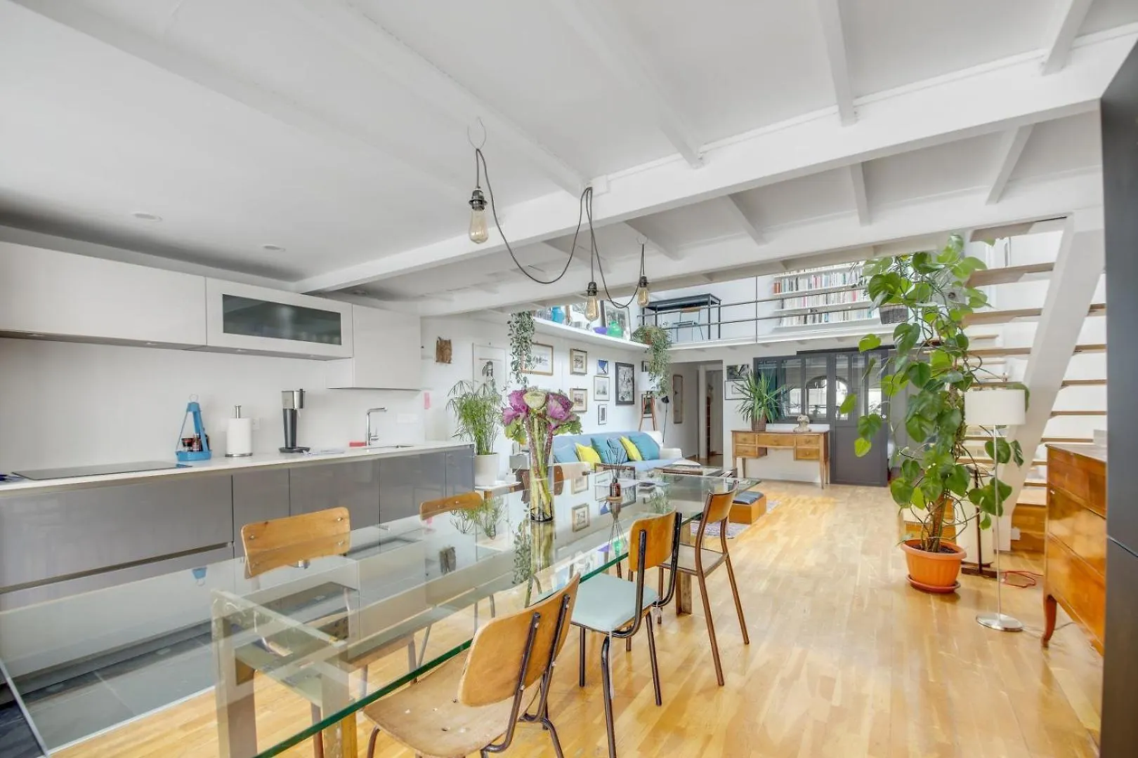 Paris Super Loft Overtop 0*,
